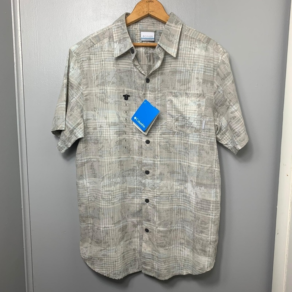 COLUMBIA NWT Under Exposure Short Sleeve Button Down Shirt